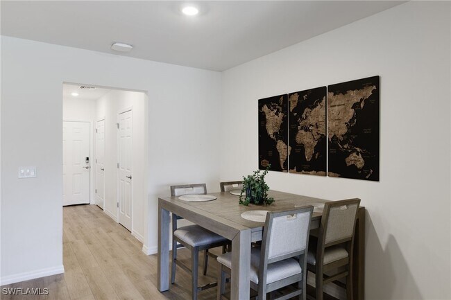 Foto del edificio - 15338 Wildflower Cir