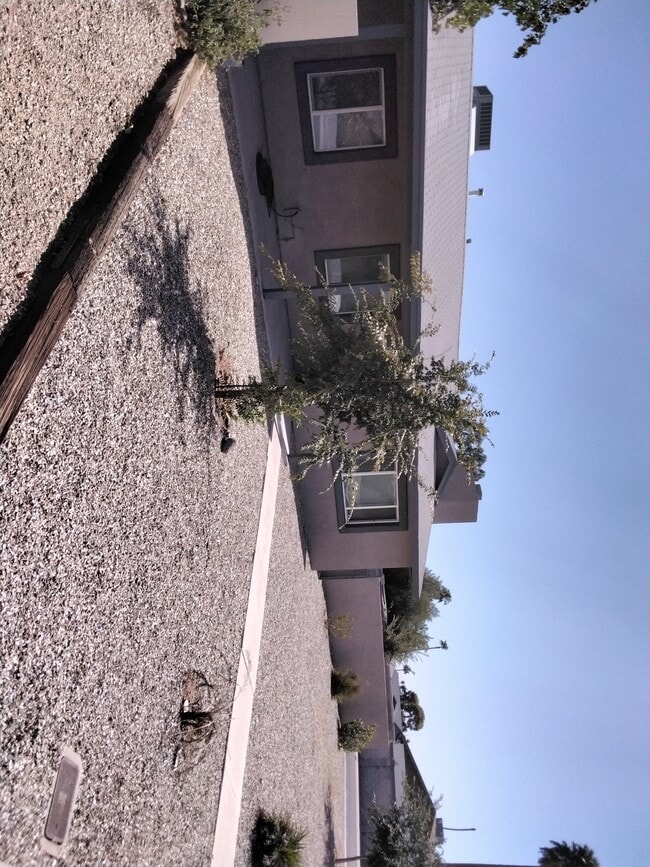 Building Photo - 3253 W Country Gables Dr