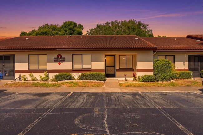 Foto del edificio - 7360 Ulmerton Rd