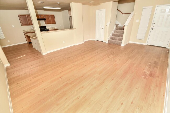 Building Photo - 2431 Peterborough Way