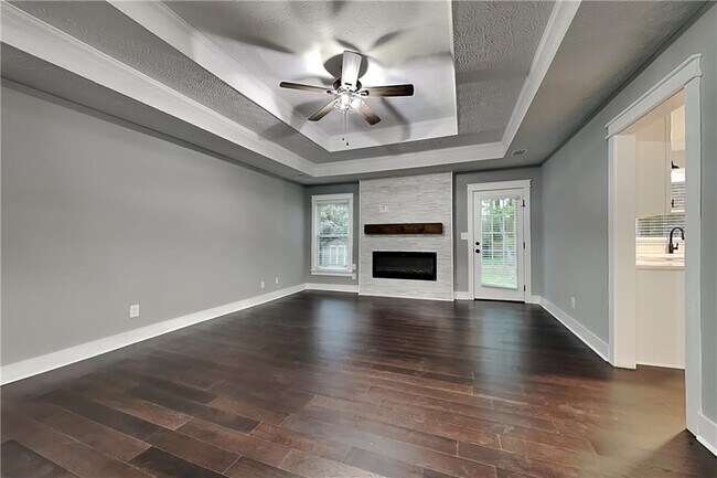 Foto del edificio - 3355 Hudson Ln