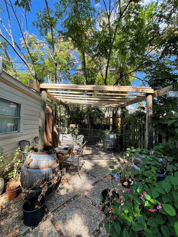 Foto del edificio - 6701 Park Ln