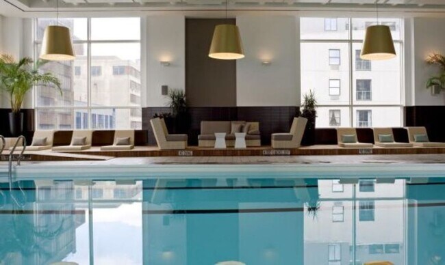 Foto del edificio - 560 W 43rd St