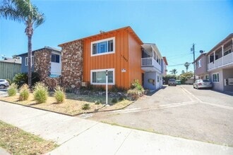 Building Photo - 12562 Brookshire Ave
