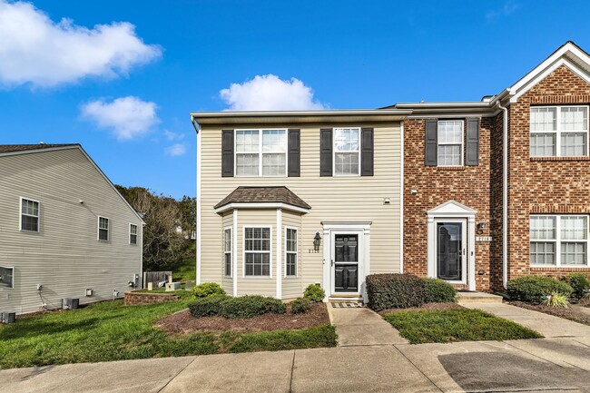 Foto del edificio - Adorable 3b 3b Townhome In Wake Forest!