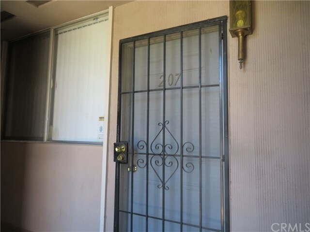 Building Photo - 6979 Palm Ct