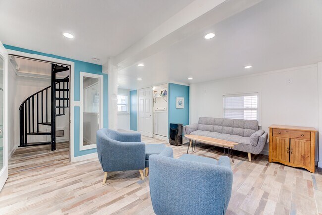 Foto del edificio - 4211 Surf Dr