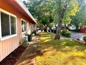 Building Photo - 4160 Oro Ln