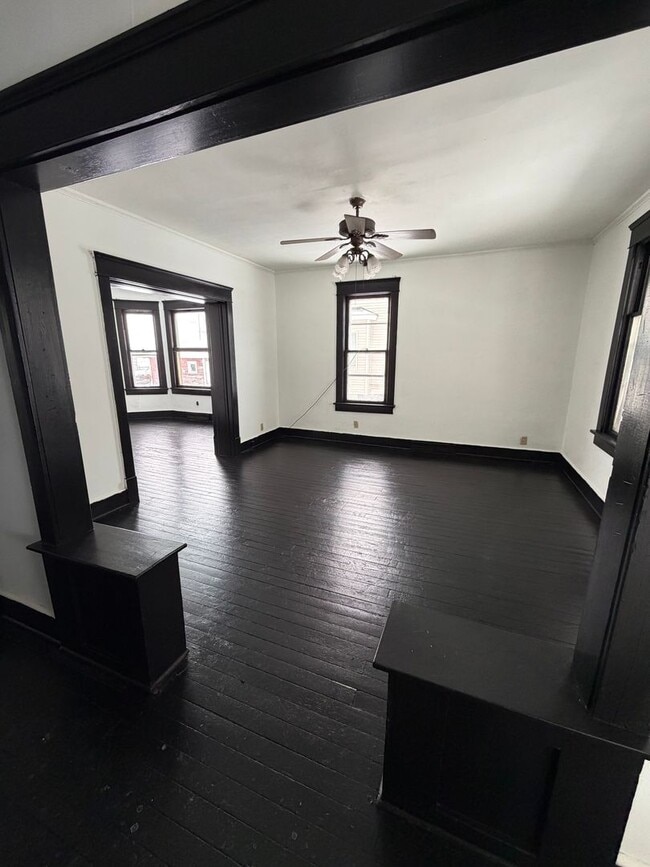 Building Photo - Three Bedroom House w Two Car Detached Garage