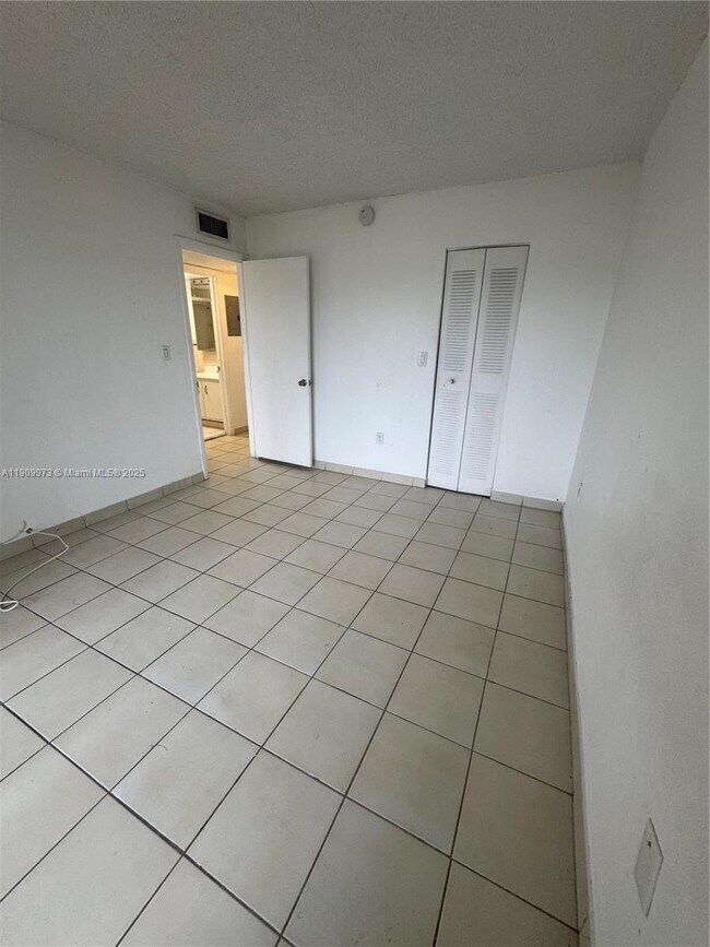 Foto del edificio - 20120 NE 2nd Ave