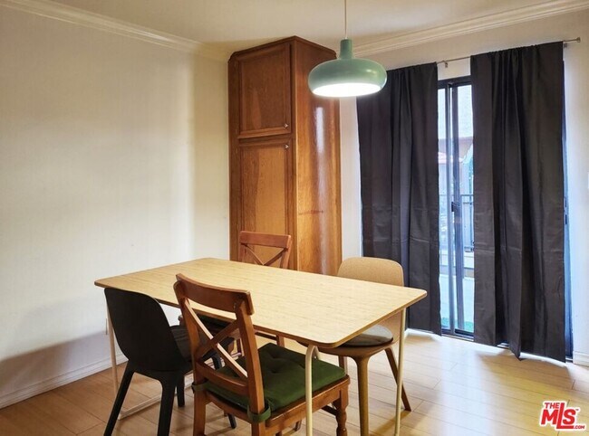 Foto del edificio - 153 W 9th St