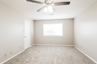 Building Photo - 29127 Waltham St