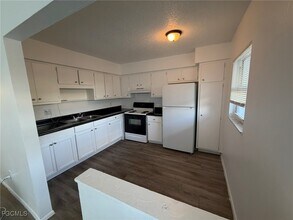 Building Photo - 2708 Broadway