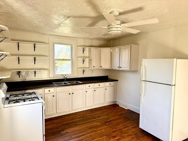 Foto del edificio - Cozy Blacksburg Home in Peaceful/Natural S...
