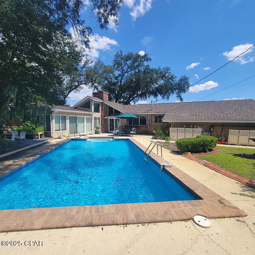 Foto principal - 807 Buena Vista Blvd