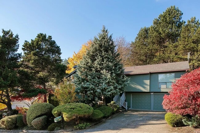 Photo - 2731 SW Bucharest Ct (Portland, OR) House
