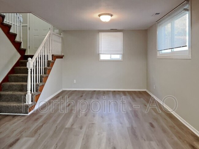 Building Photo - 1521 Seminole Dr