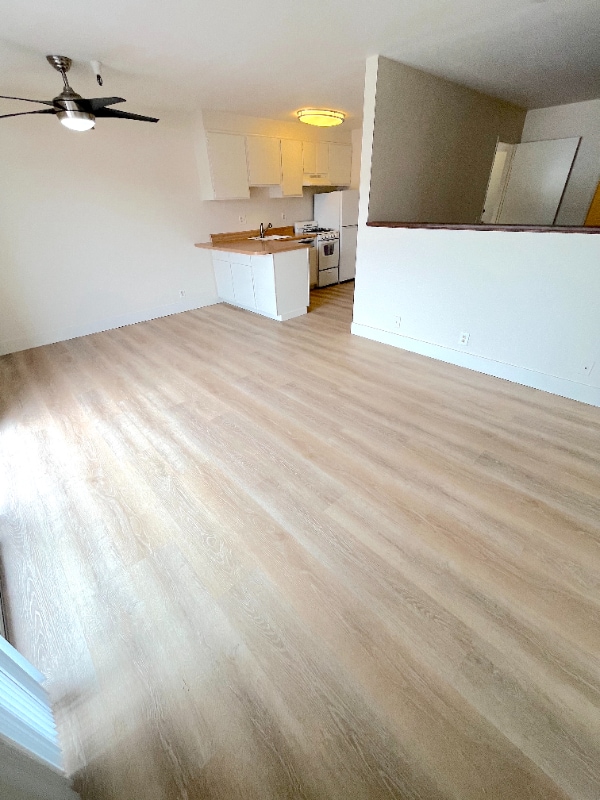 Building Photo - 147 Avenida Serra