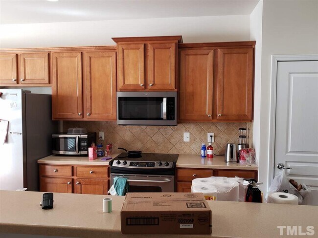 Building Photo - 703 Birstall Dr