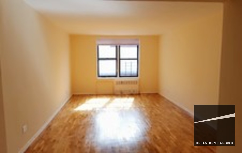 Building Photo - 2750 Homecrest Ave