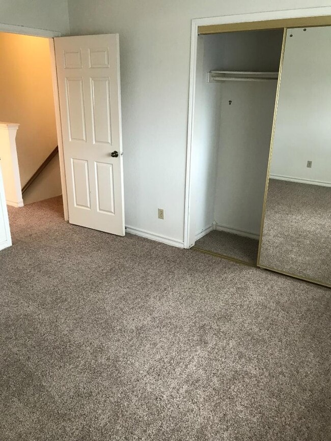 Foto del edificio - 2605 Enfield Rd