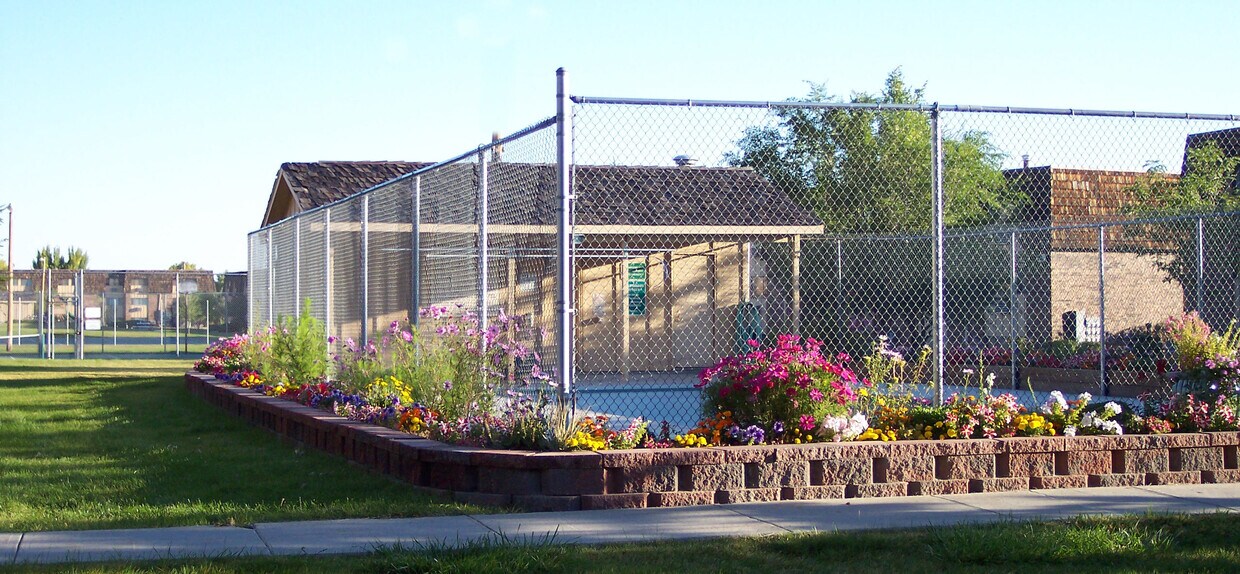 Foxhill Apartments in Casper, WY