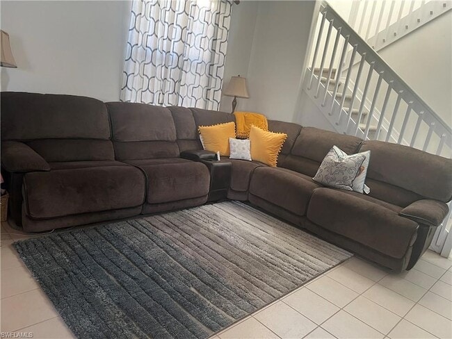 Building Photo - 5483 Cameron Dr