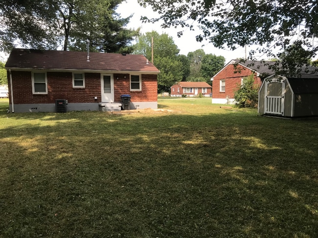 Foto del edificio - 3204 Donald Dr