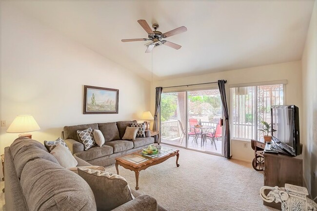 Building Photo - 3013 Sungold Dr