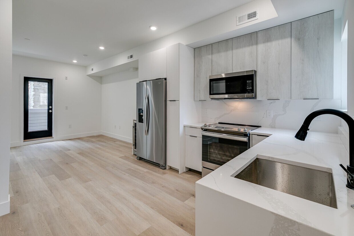 Foto principal - 930 N 2nd St
