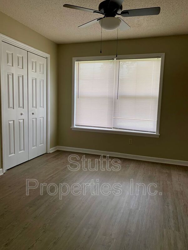 3450 Cloverdale Rd Unit 20, Florence, AL 35633 Condo for Rent in