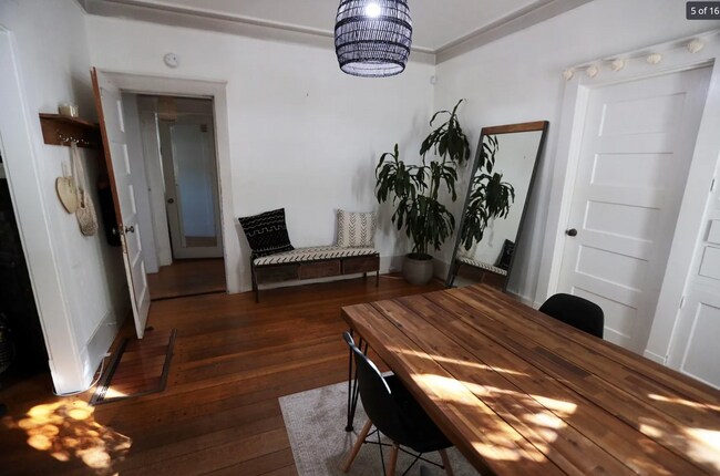 Foto del edificio - 1623 Josephine St