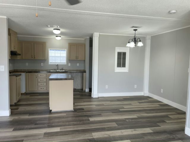 Foto del edificio - 6601 Stardust Ln