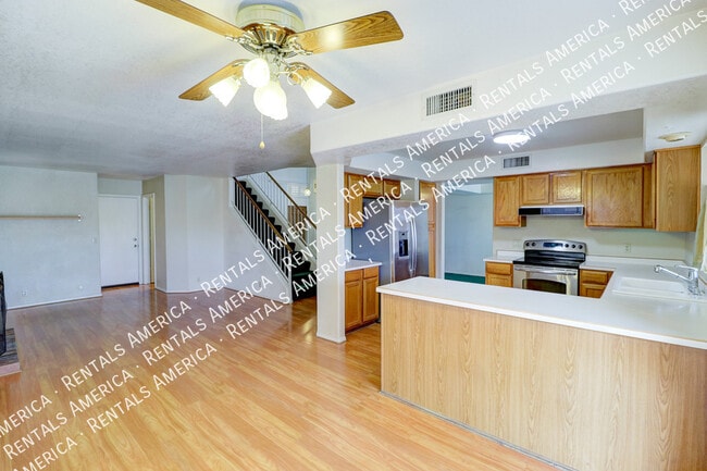 Foto del edificio - 2517 W Knox Rd