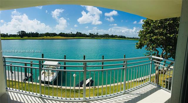 Foto del edificio - 9250 W Bay Harbor Dr