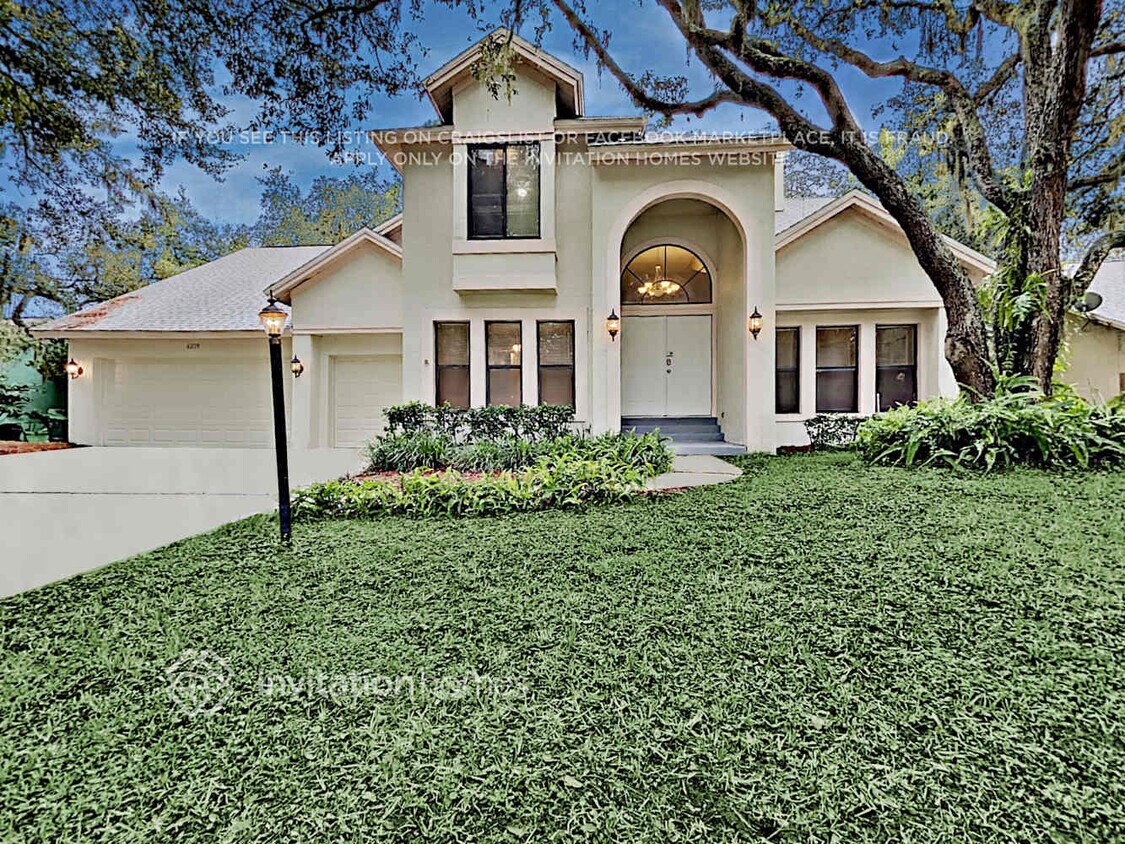 Foto principal - 6239 Greenwich Dr