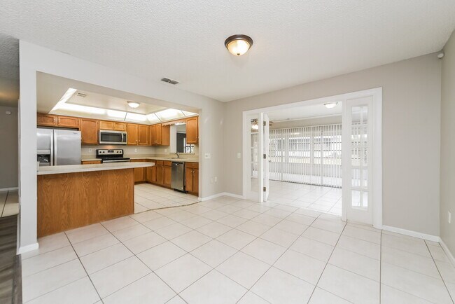Foto del edificio - 411 Greenfield Rd