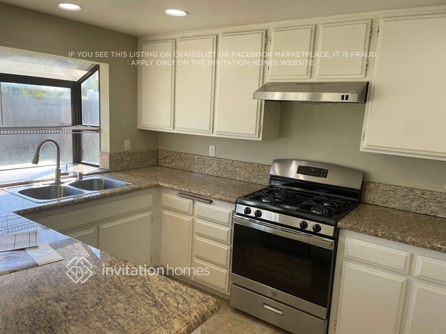 Building Photo - 5265 Jasmine St