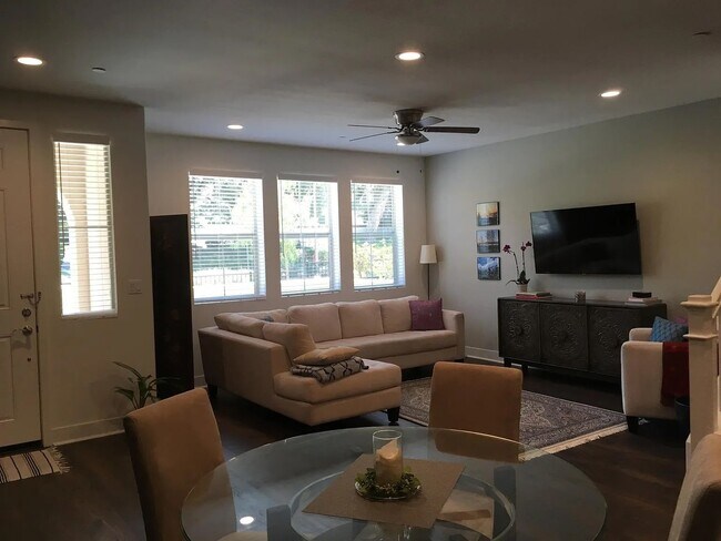 Foto del edificio - 120 Auburn Heights Ln