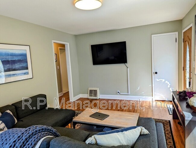 Foto del edificio - 3030 Colorado Ave S