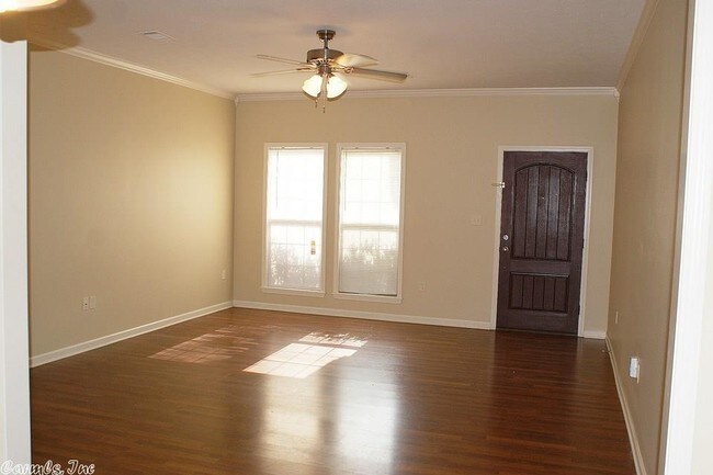 Foto del edificio - 1004 Gum Springs Rd