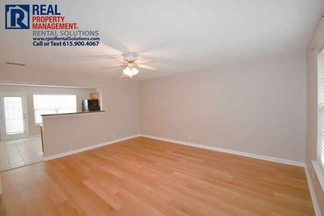 Foto del edificio - Great 2BD suite end unit townhome, lawncare & garbage included!