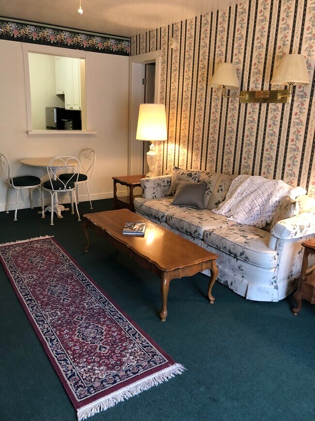 Sala de estar - 123 W Aztec Blvd