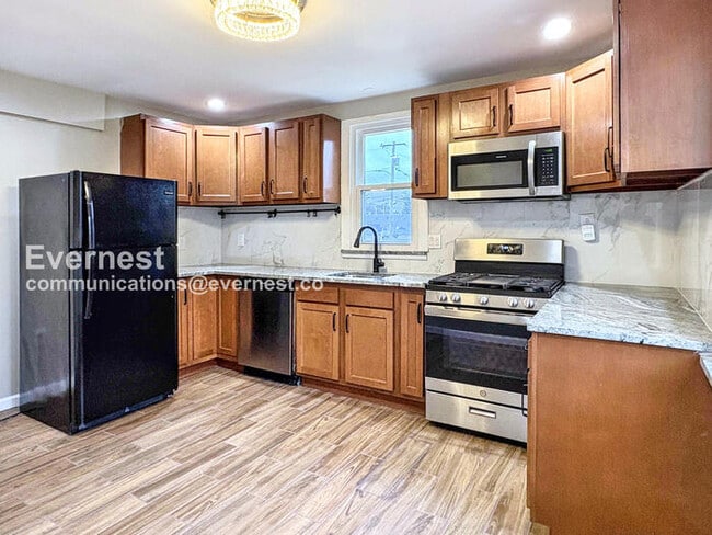 Foto del edificio - 5215 Muth Ave