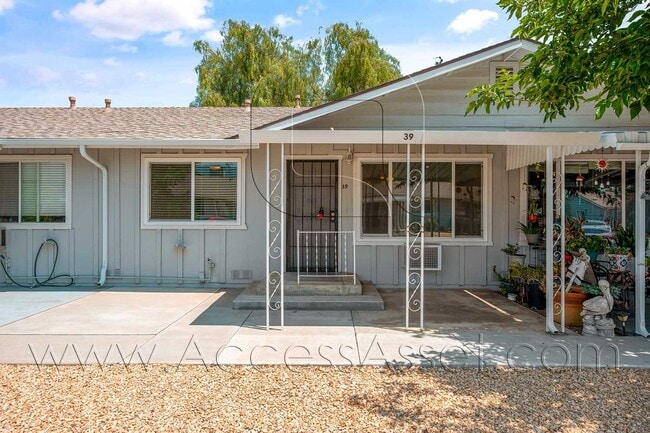 Foto del edificio - Spacious 2 Beds/2 Bath Home In Highly Desi...