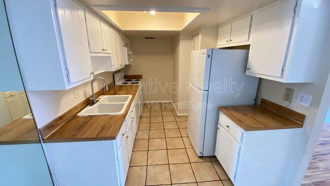 Foto del edificio - 5169 Vineland Rd