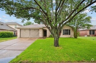 Building Photo - 613 Pickwick Ln
