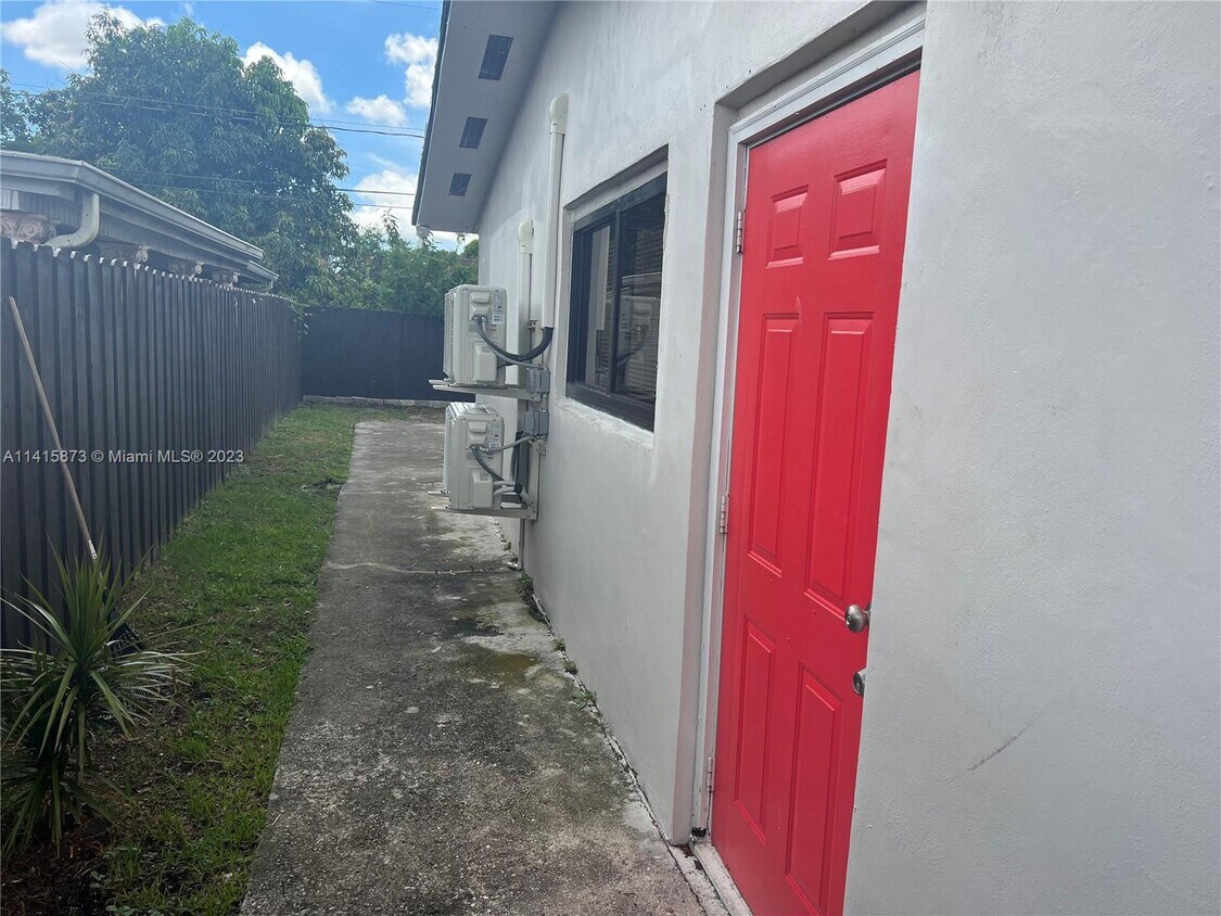 18031 NW 57th Ave, Miami Gardens, FL 33055 House Rental in Miami