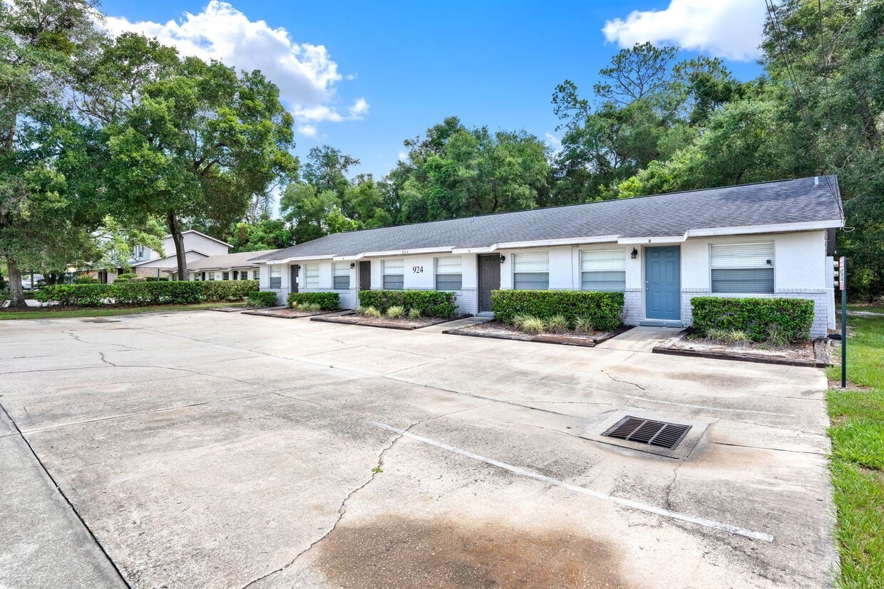 Primary Photo - ***Cozy 1 Bedroom Apartment in Orange City