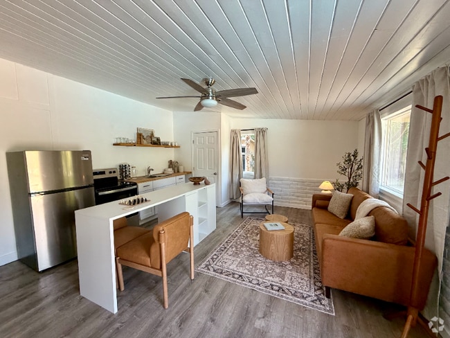 Building Photo - 4552 Alta Mesa Dr